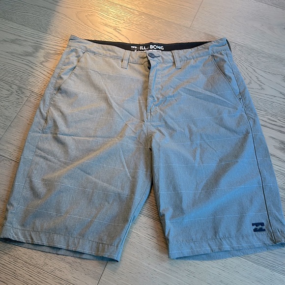 Billabong submersibles men’s shorts size 32 khaki stripe - Picture 1 of 3